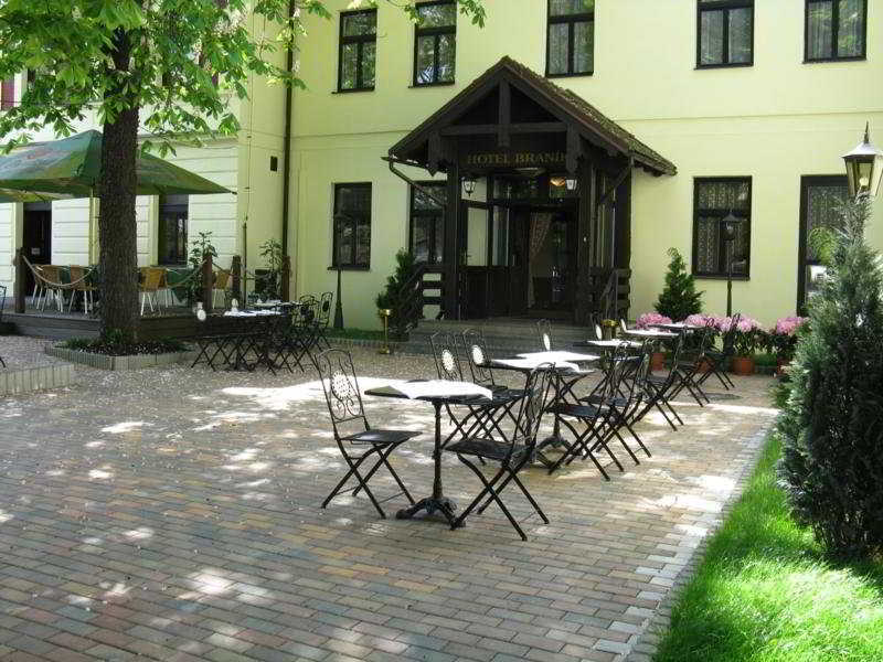 Отель Branik